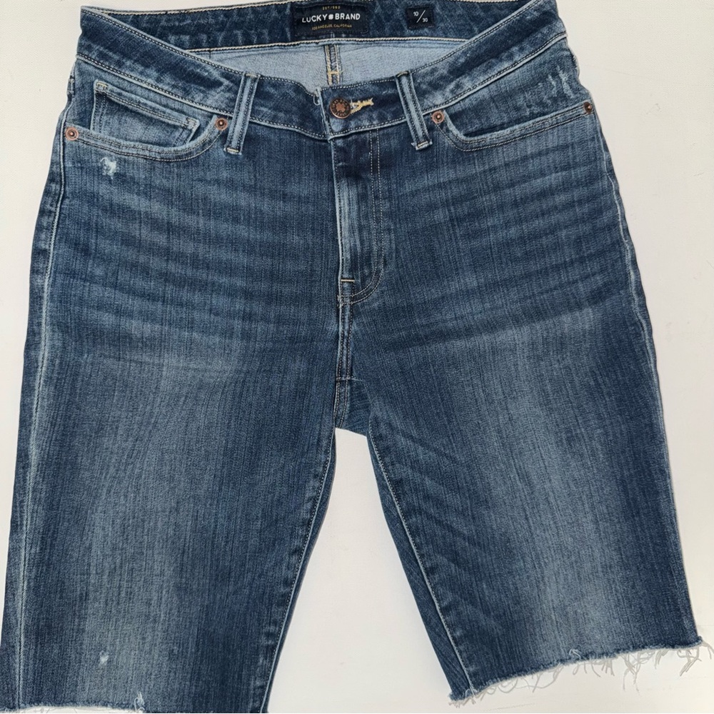 Women’s Lucky Brand Blue Jean Denim Cutoff Shorts. - Picture 2 of 7
